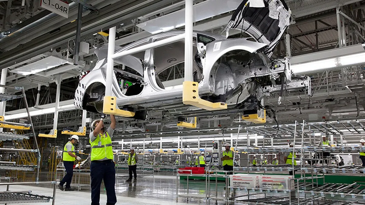 T-MEC da ventaja relativa a los autos fabricados en México contra aranceles de Trump