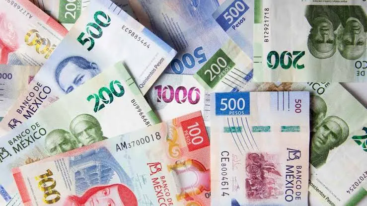 Peso da un levantón,  se ubica por debajo de las 20 unidades por dólar