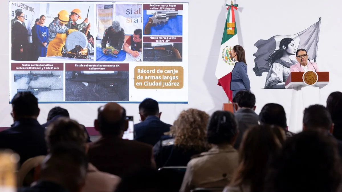 Armas, balas, granadas y hasta cartuchos de dinamita, entregan a cambio de un incentivo: Segob