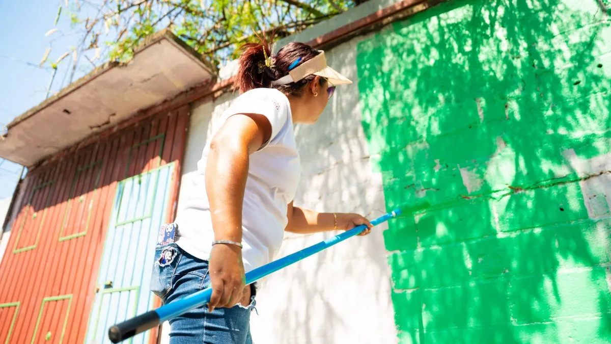 Iniciativa "Juntos Pintamos Acapulco" mejora imagen urbana en colonia Renacimiento