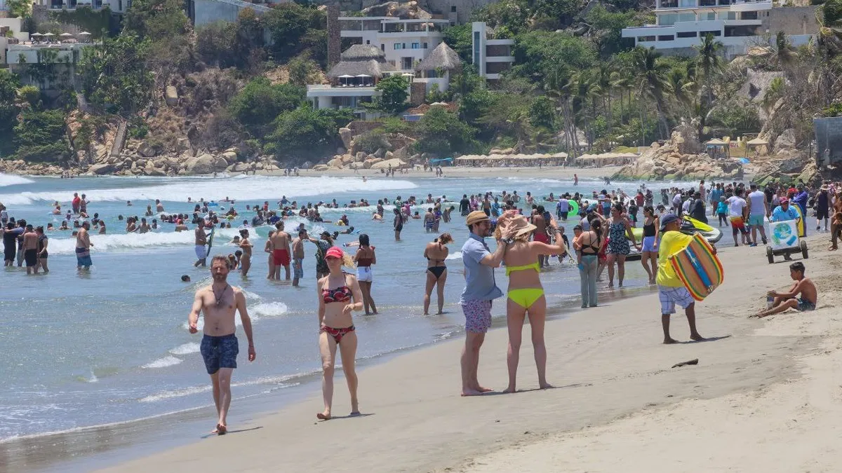 Sheinbaum defiende promoción de Acapulco ante críticas de medios internacionales