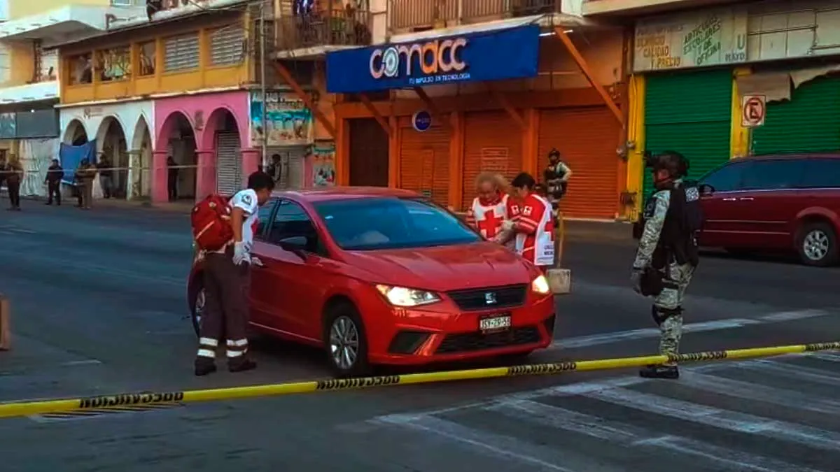 Asesinan a conductor en ataque armado en avenida Cuauhtémoc de Acapulco