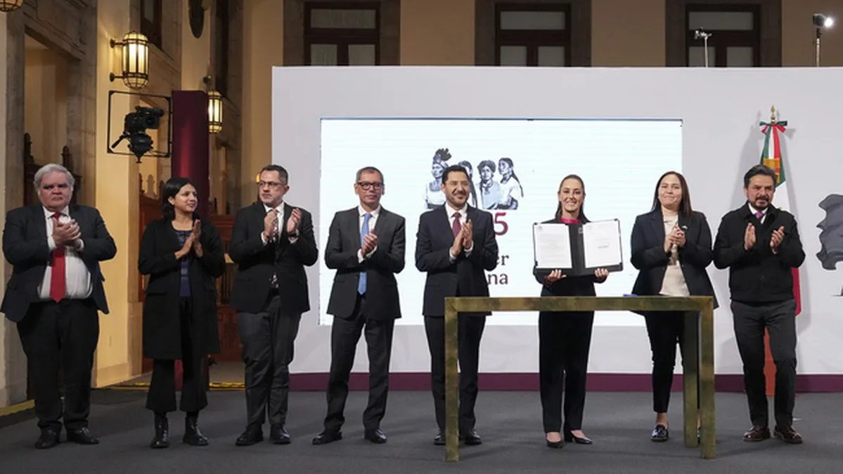 Gobierno de Sheinbaum anuncia medidas para garantizar pensiones completas a maestros