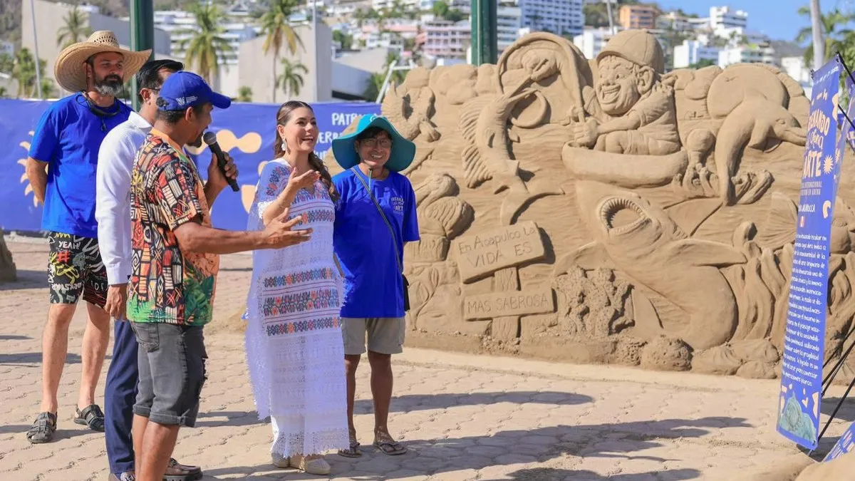 Evelyn Salgado visita exposición internacional de esculturas de arena en Acapulco
