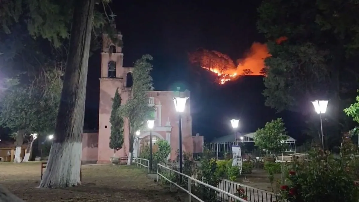 Por incendio, desalojan a familias de Tepoztlán, Morelos