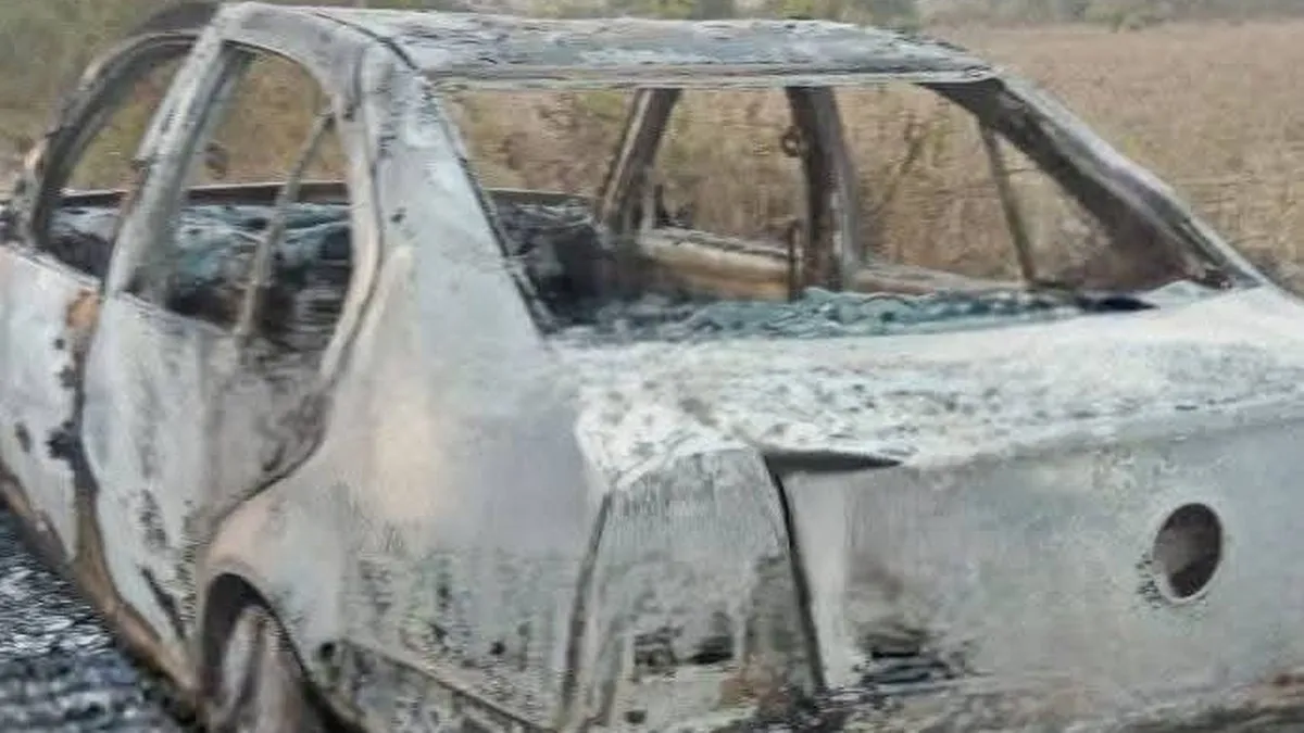 Hallan cuerpo junto a vehículo incendiado en zona rural de Acapulco