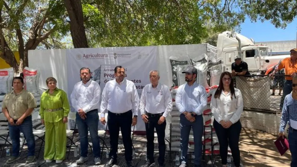 Gobierno federal inicia entrega de más de 102 mil toneladas de fertilizantes gratuitos