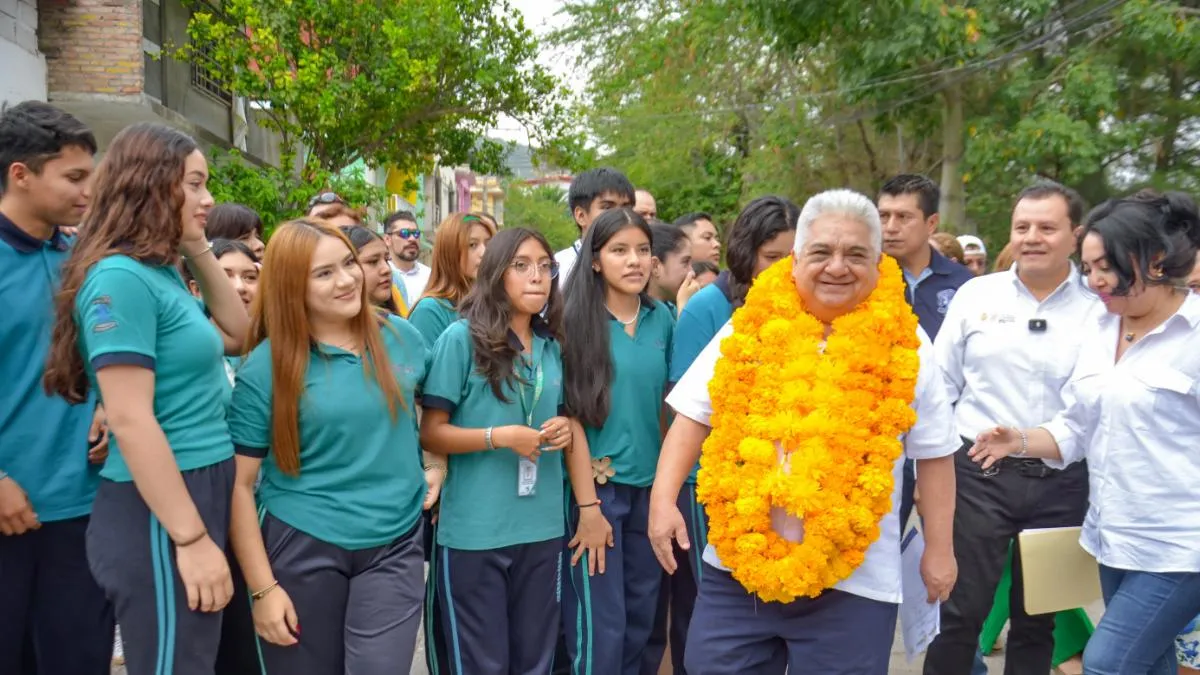Alcalde de Chilpancingo supervisa construcción de barda en Colegio de Bachilleres