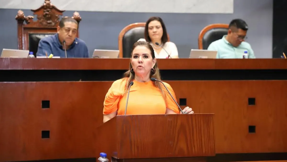 Aplicar protocolos por bloqueos en la Autopista del Sol, pide Erika Lührs a Capufe