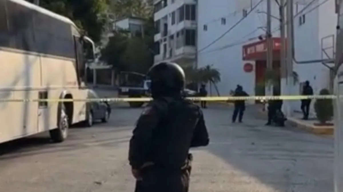 Hombre es asesinado a balazos frente a Plaza de Toros en Acapulco