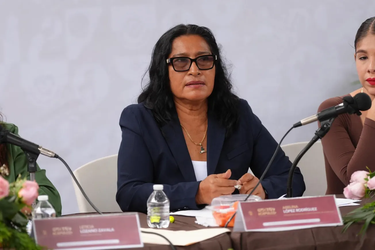 Reconoce hijo de AMLO el oficio político de Abelina López, alcaldesa de Acapulco