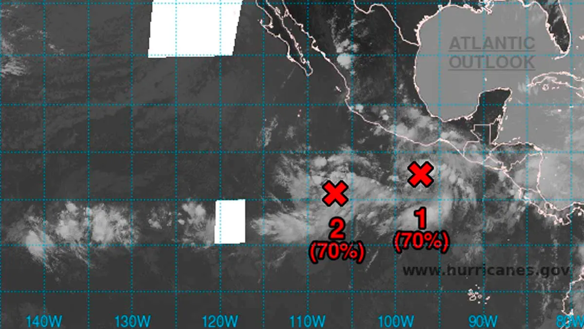 Dos sistemas ciclónicos amenazan costa de Guerrero; cierran el puerto en Acapulco
