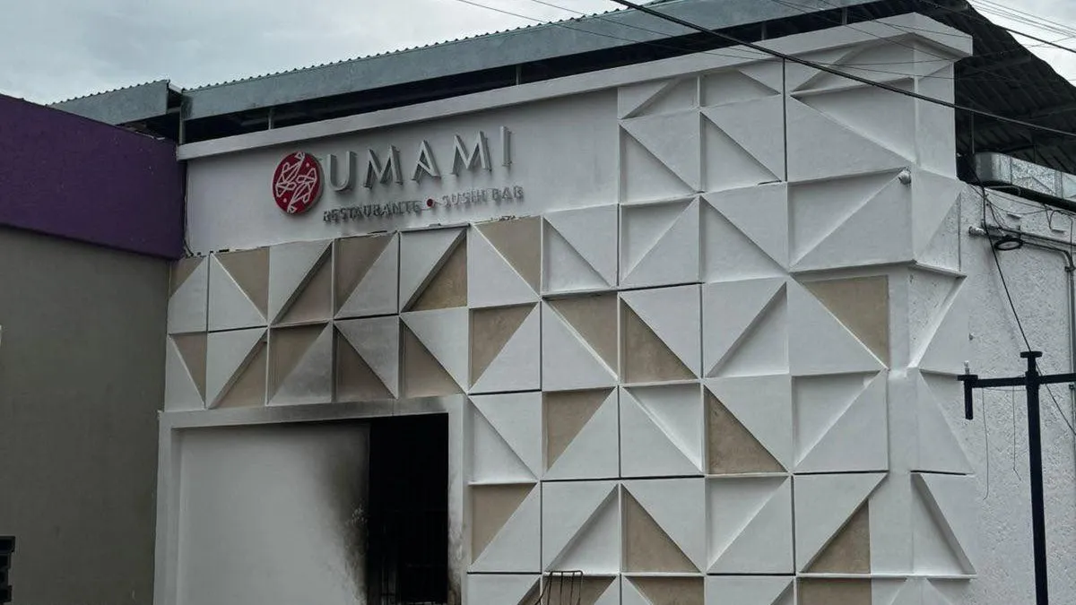 Incendian dos restaurantes de lujo en zona turística de Acapulco
