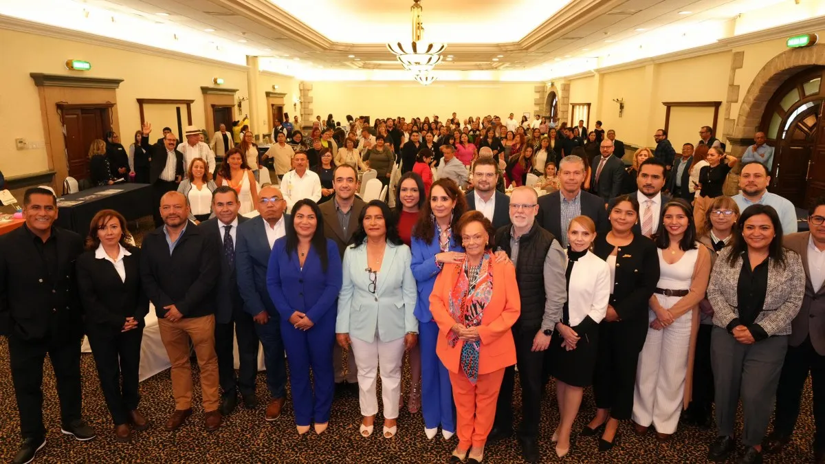 “Acapulco está de pie”: Abelina López arranca caravana turística en Querétaro
