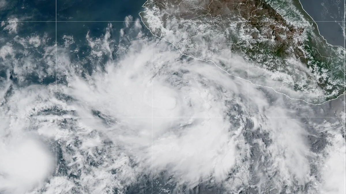 Tormenta tropical Bárbara se intensificará a huracán este lunes