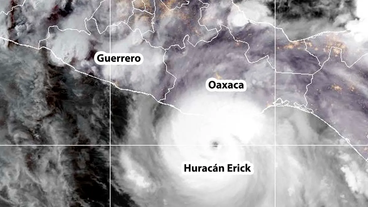 Huracán Erick ya es categoría 3; prevén impacto en Guerrero y Oaxaca