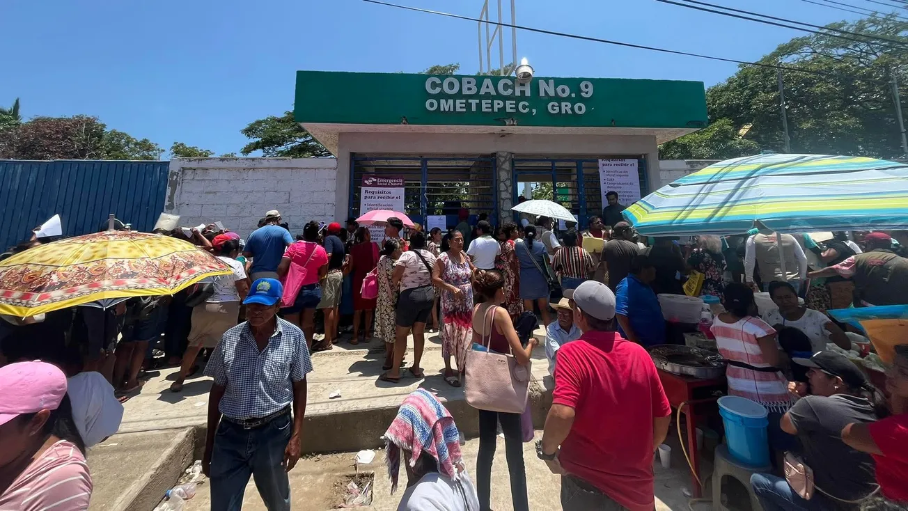 Atienden a más de 27 mil familias afectadas por el huracán Erick en Guerrero