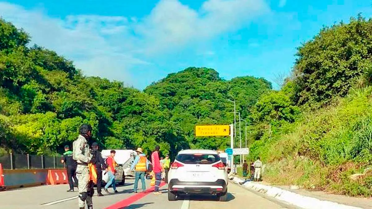 Muere conductor en accidente sobre la Autopista del Sol, a la altura de Tierra Colorada