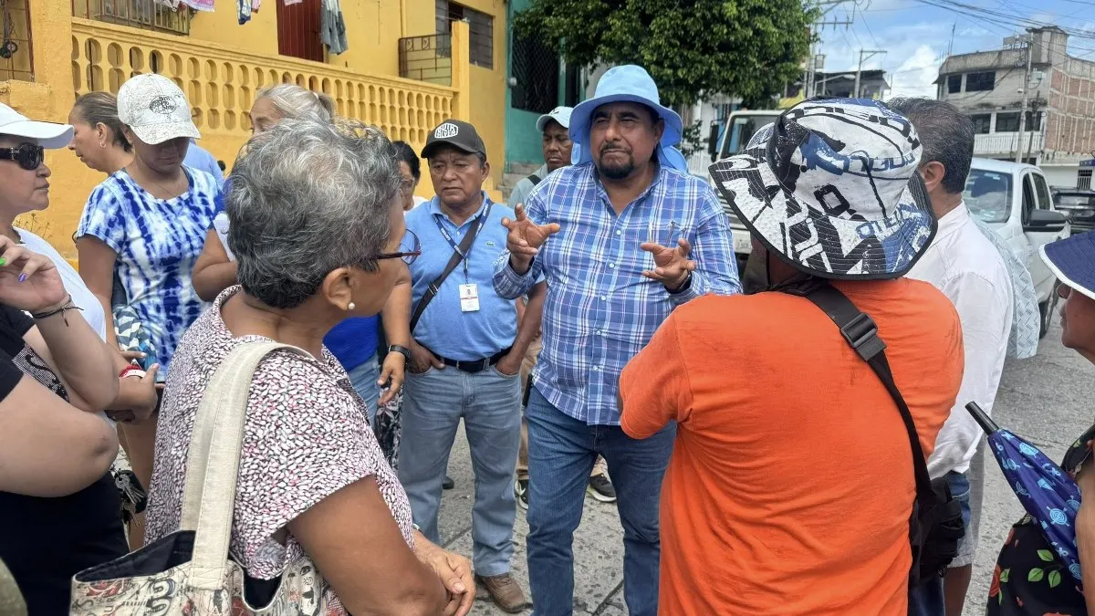 Vecinos de la Progreso de Acapulco bloquean vialidad por falta de agua