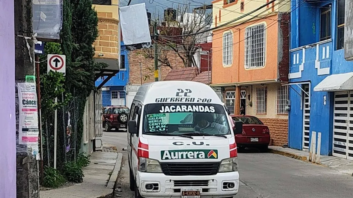 Ejecutan a conductor de urvan en la Guerrero 200 de Chilpancingo