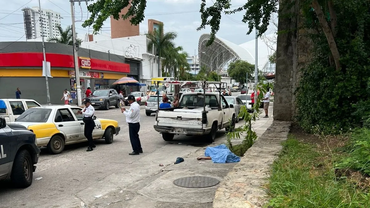 Asesinan a hombre en avenida Universidad de Acapulco; suman tres homicidios en menos de una hora
