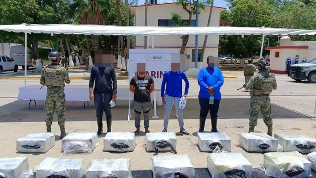 Marina incauta más de media tonelada de cocaína frente a costas de Oaxaca