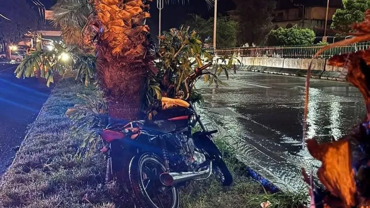 Motociclista muere tras derrapar en el bulevar Vicente Guerrero en Chilpancingo