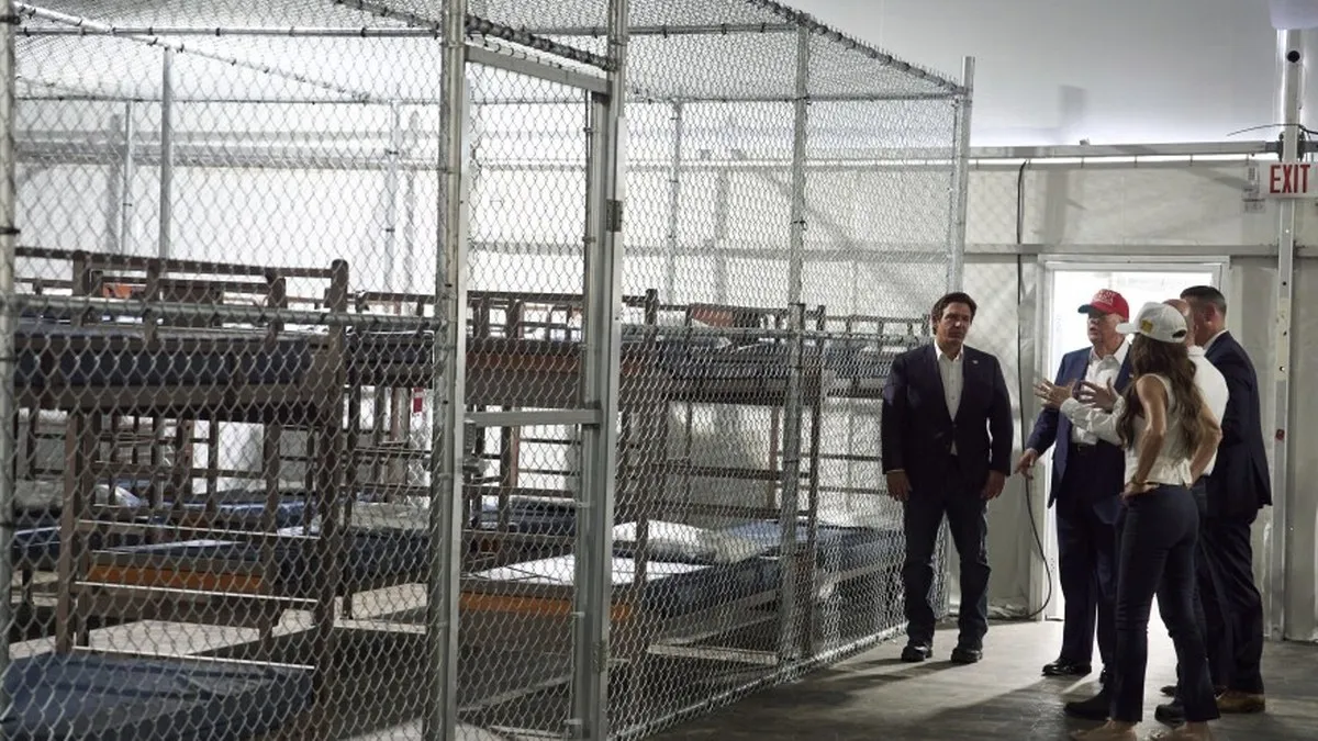 Claudia Sheinbaum exige que Estados Unidos libere a 14 mexicanos recluídos en ‘Alligator Alcatraz‘