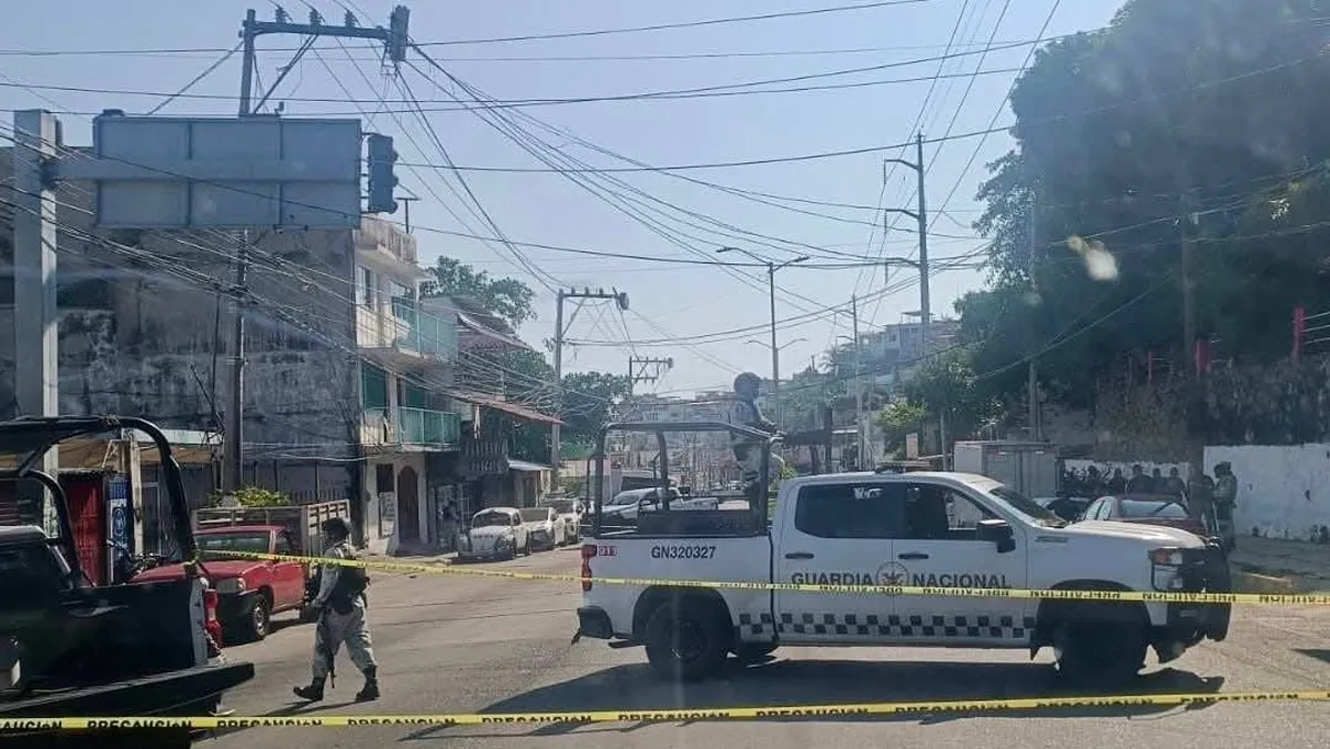 Ejecutan a balazos a comerciante sobre la Ruiz Cortines de Acapulco