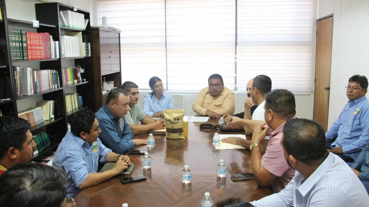 Gobierno de Guerrero mantiene diálogo con comunidades de la Sierra