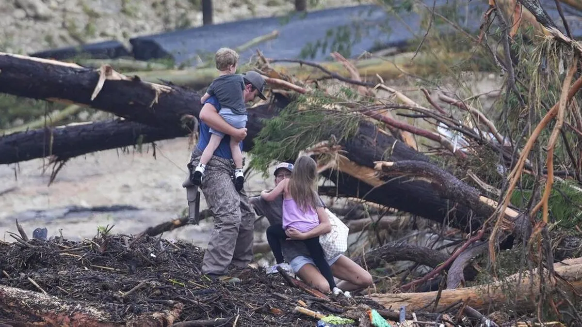 Al menos 51 muertos, incluidos 15 menores, tras inundaciones en Texas