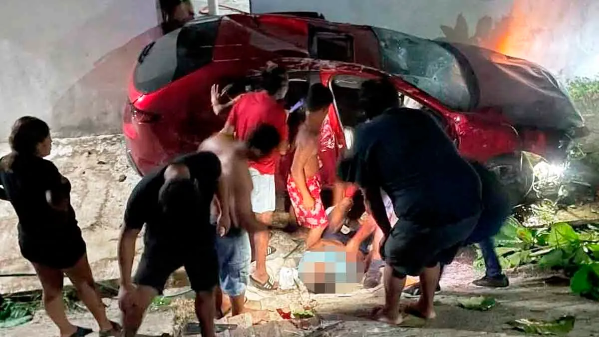 Volcadura deja un lesionado en Bajos del Ejido, Coyuca de Benítez