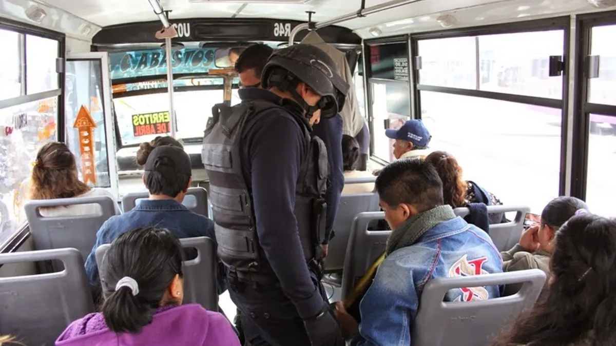 A ver hasta cuándo García Harfuch; asaltan y aterrorizan a pasajeros en la México–Querétaro