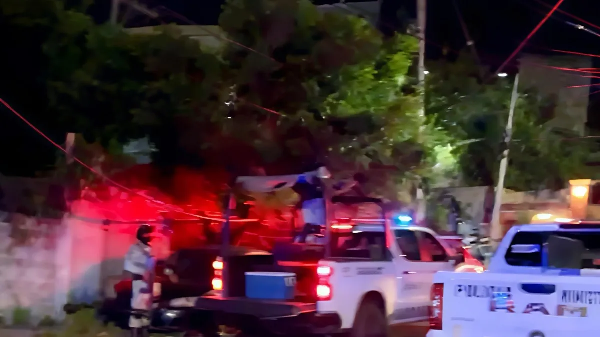 No para violencia en Acapulco: hallan tres cuerpos atrás de iglesia de Mozimba