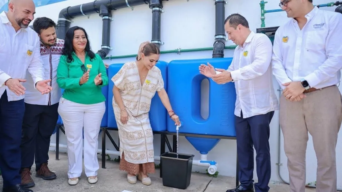 Evelyn Salgado entrega 37 sistemas de captación de agua en escuelas de Guerrero