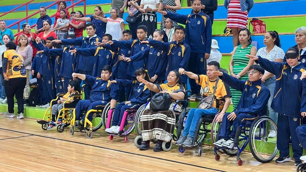 Guerrero abanderó a 27 atletas con discapacidad para la Paralimpiada Nacional CONADE 2025