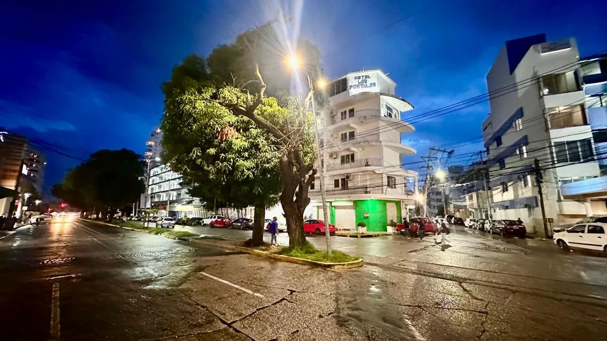 Rehabilita Gobierno de Acapulco más de 1,800 luminarias en septiembre