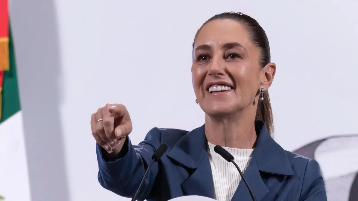 Sheinbaum defiende al almirante Morales y promete investigación a fondo sobre huachicol fiscal