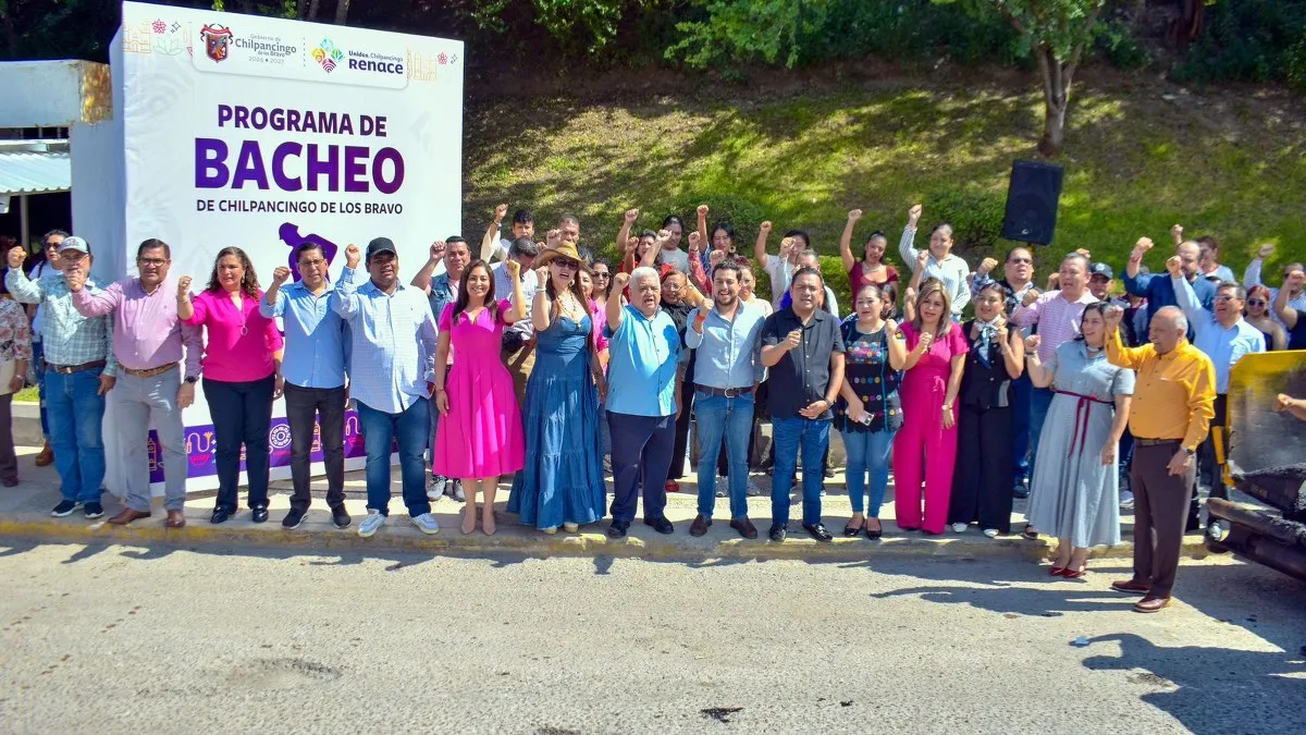 Arranca Gustavo Alarcón programa de bacheo para rehabilitar calles de Chilpancingo