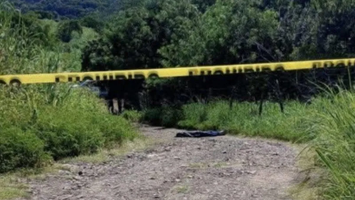 Hallan cuerpo con huellas de tortura y disparos en Zihuatanejo