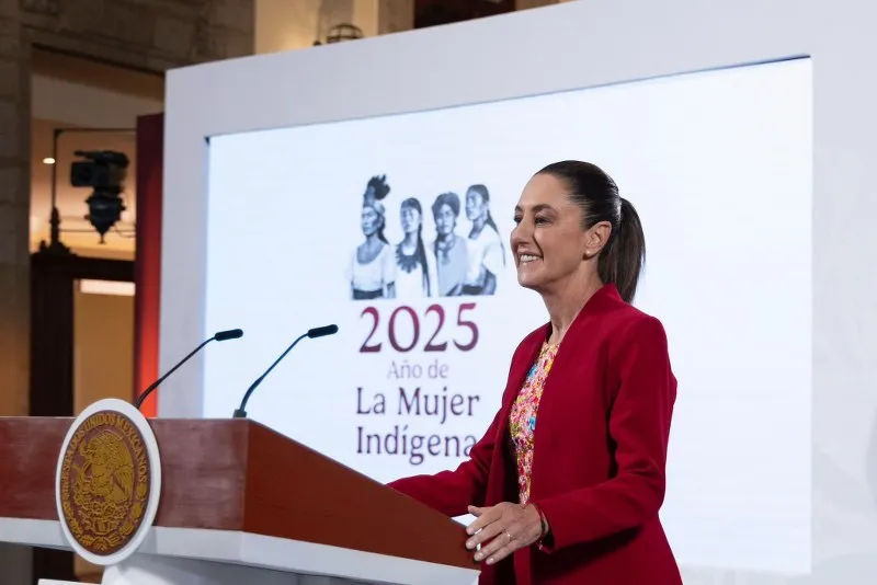 Sheinbaum desmiente acuerdo con Ricardo Salinas Pliego y urge a Grupo Salinas a pagar adeudo fiscal