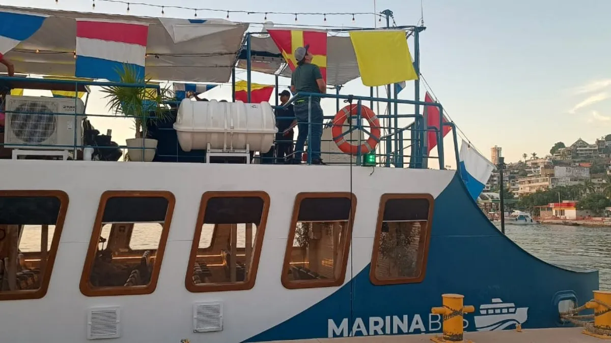 Reanuda operaciones el “MarinaBus” en Puerto Marqués tras nueve días de bloqueo