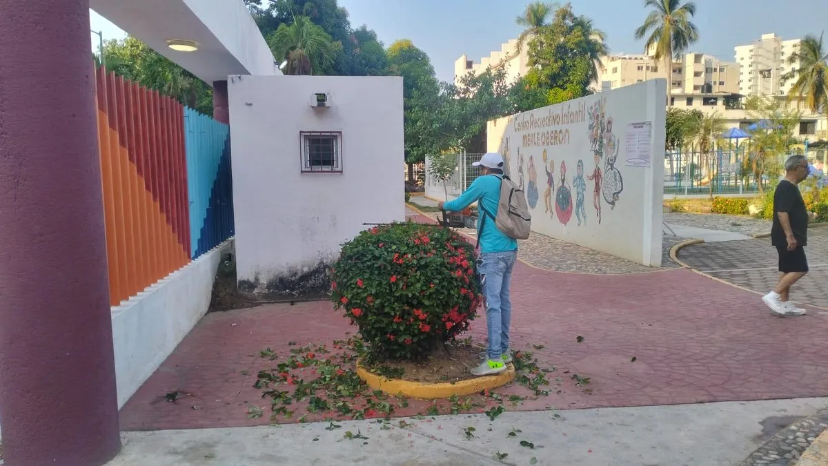 Refuerzan mantenimiento y seguridad en parques de Acapulco
