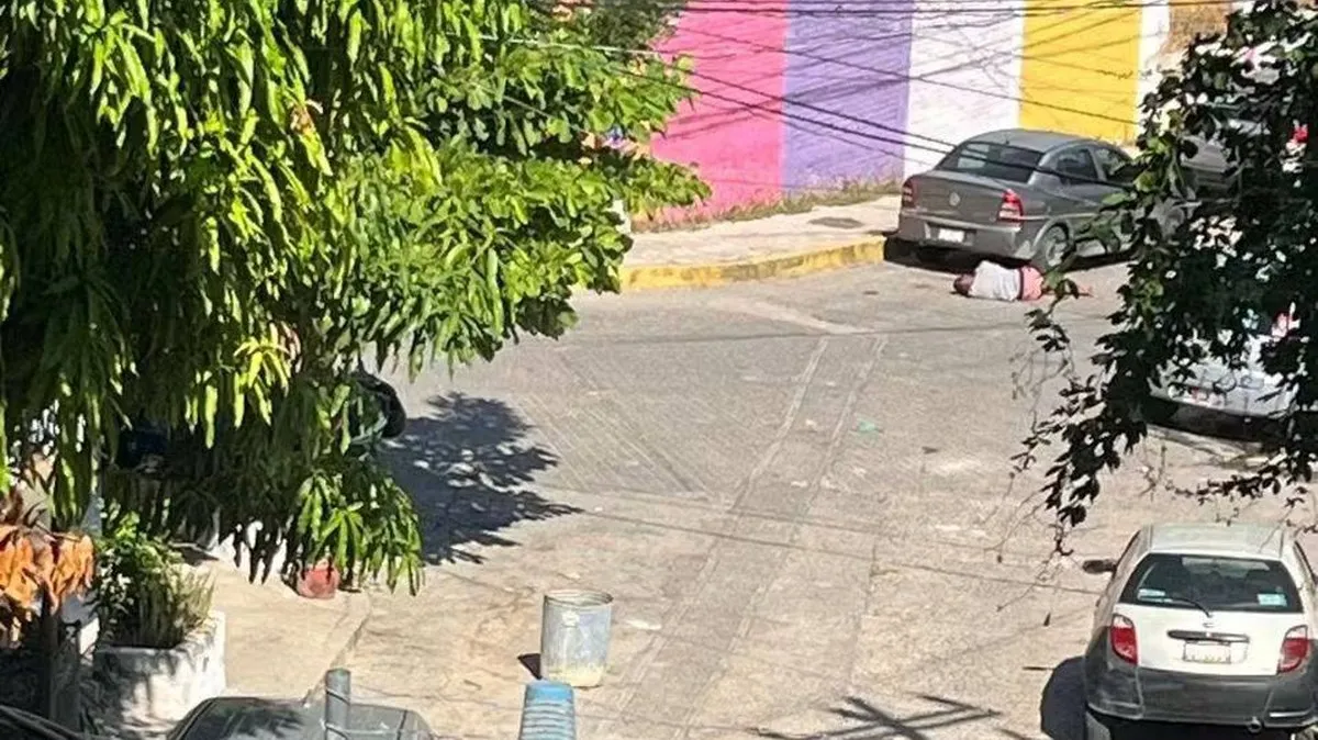 Ejecutan a hombre afuera de la Secundaria 92 en Acapulco