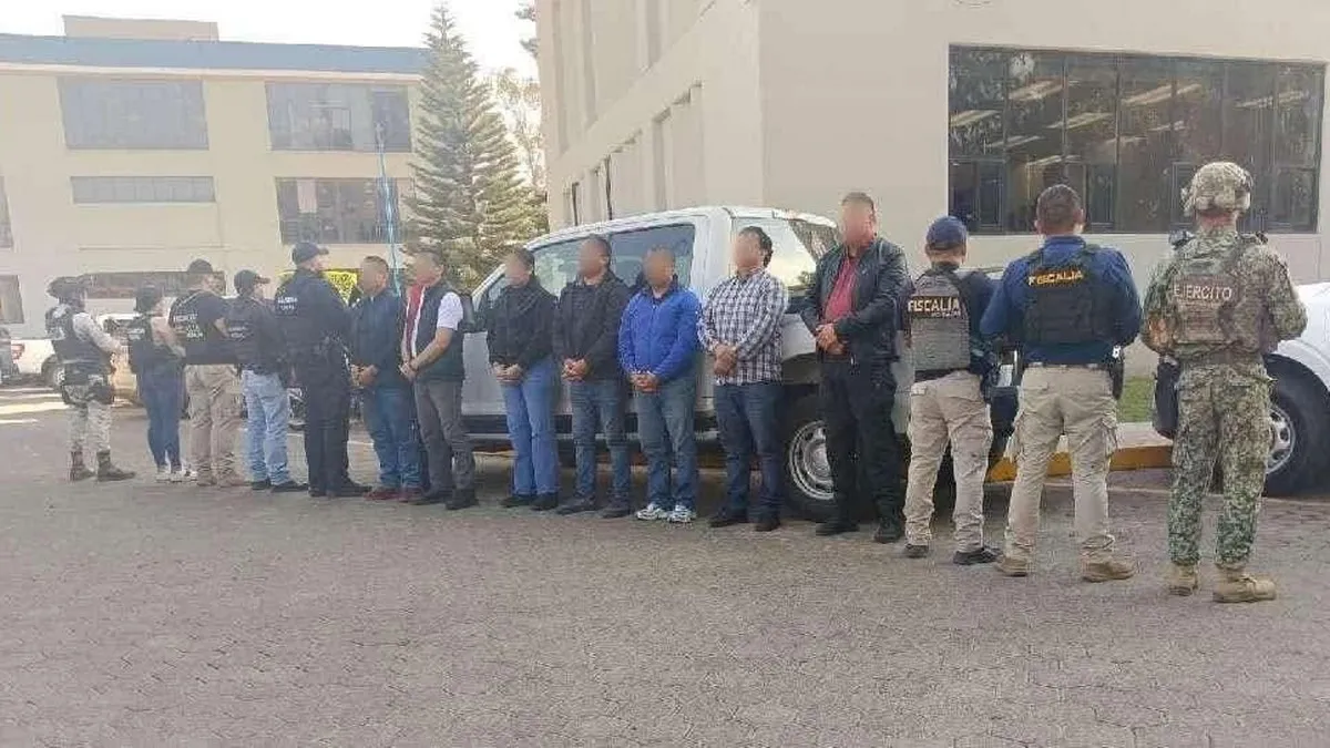 Escoltas Carlos Manzo llegan al penal de Mil Cumbres acusados de homicidio por omisión