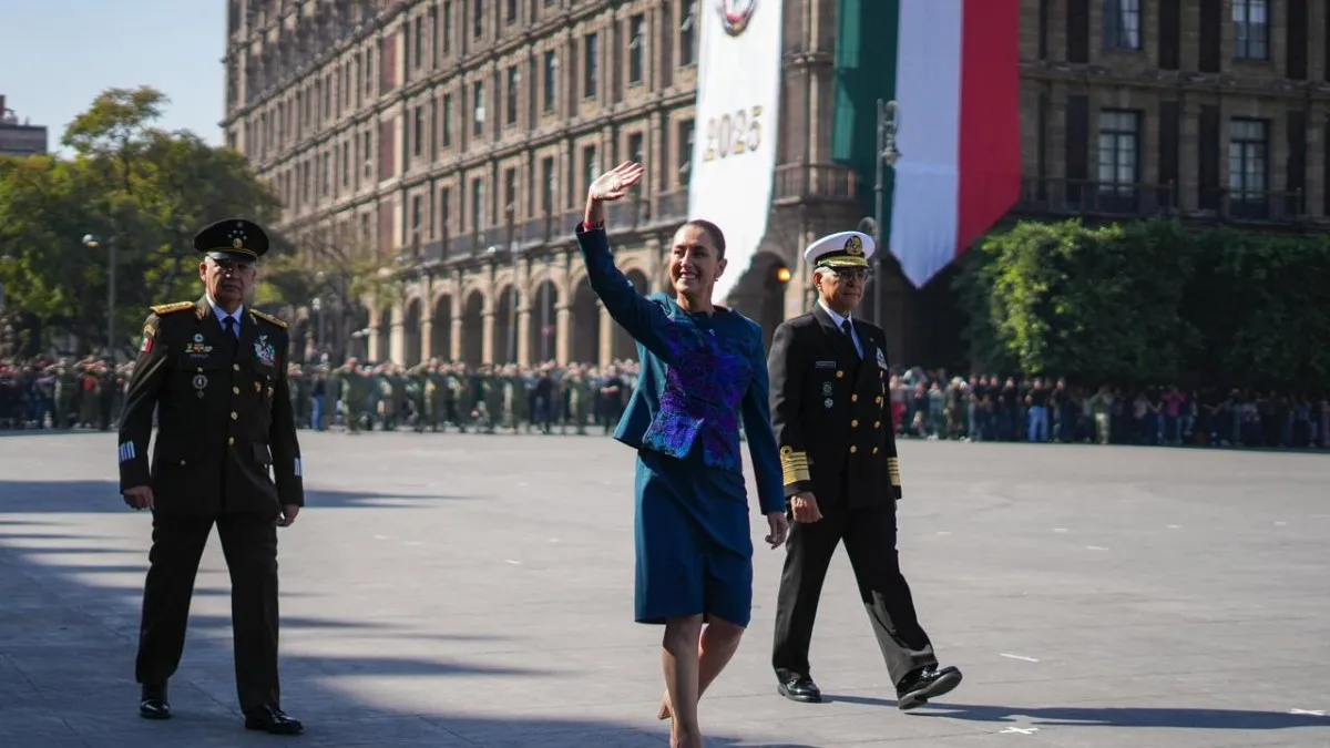 Sheinbaum se victimiza: convierte el desfile del 20 de noviembre en tribuna contra las ‘calumnias'