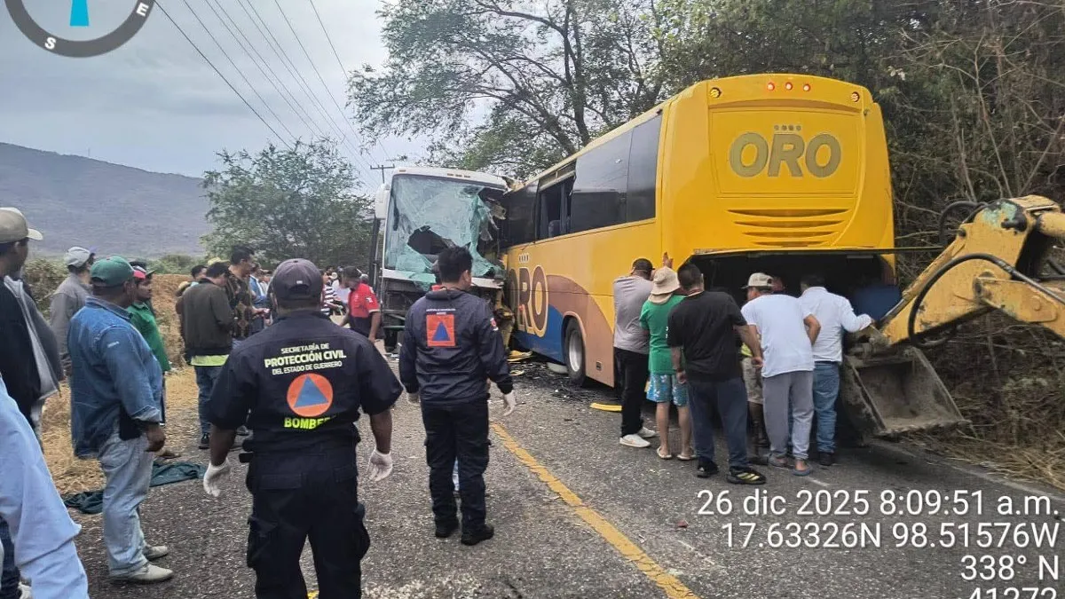 Choque en la Tlapa–Puebla deja al menos tres muertos y decenas de heridos