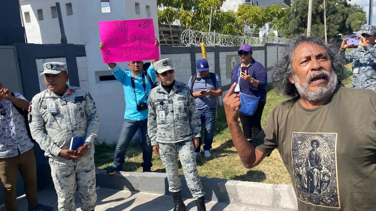 Por agresión de la GN, periodistas protestan en Chilpancingo