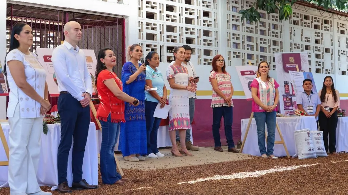 Evelyn Salgado reafirma junto a Sheinbaum apoyo a productores de café de Guerrero