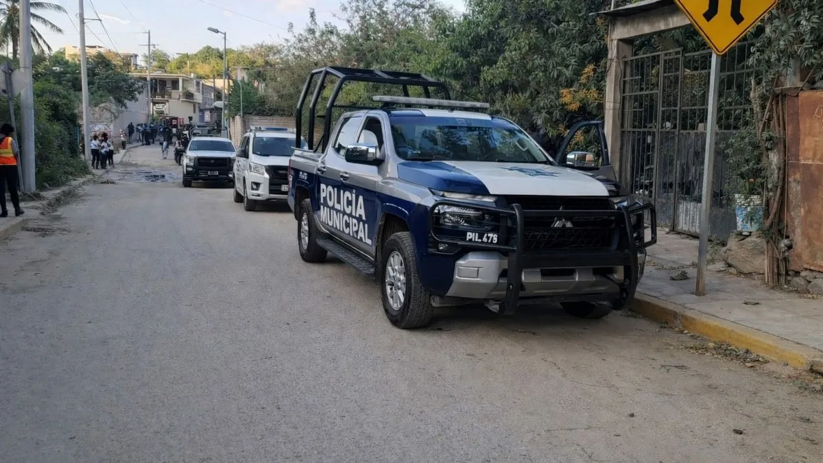 Matan a comandante de Policía Municipal en Acapulco; su hijo resulta herido